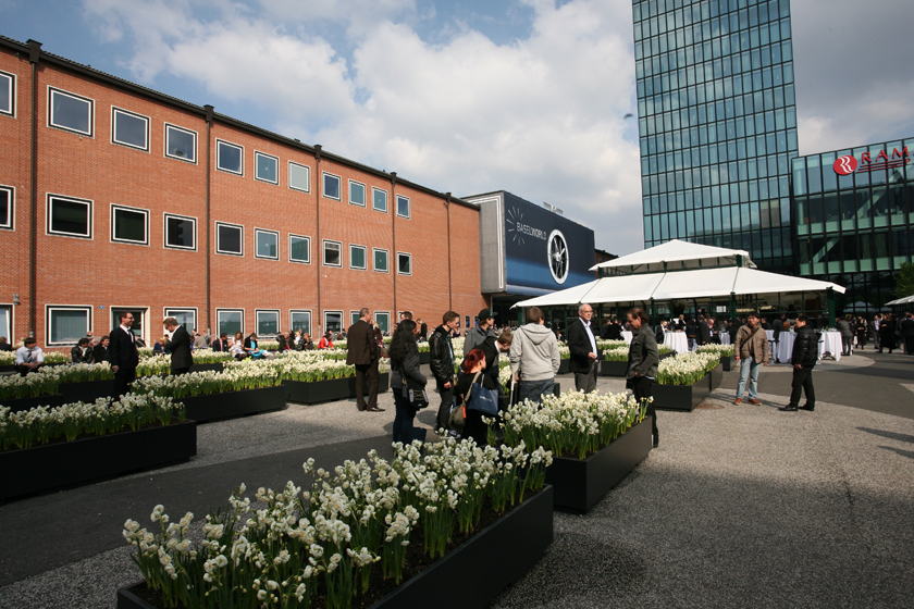 瑞士依波路亮相Baselworld 2012经典与时尚交融,优雅与活力并存